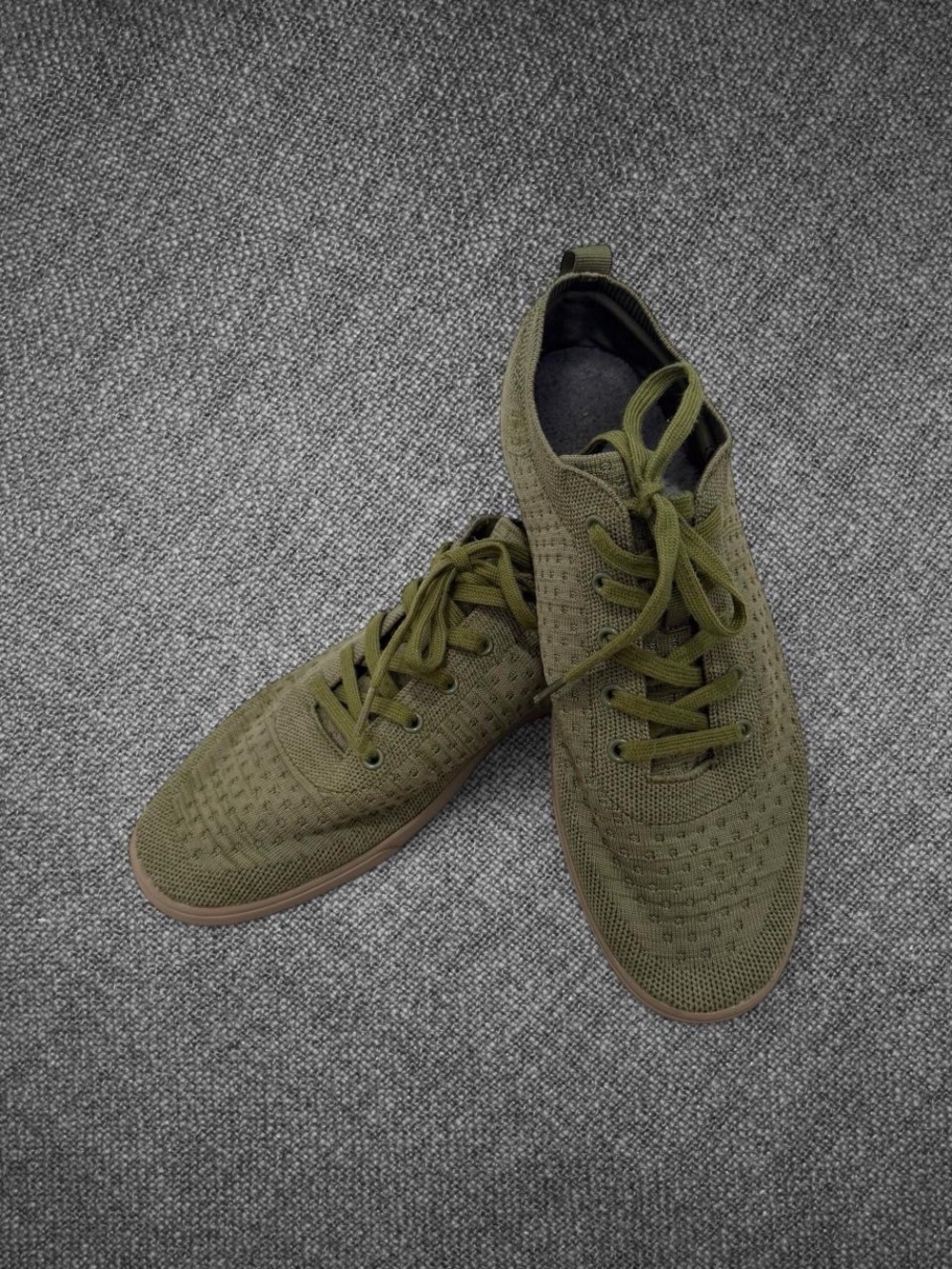 SUAVS Men’s Olive Green Knit Lace Up Sneakers Size 11